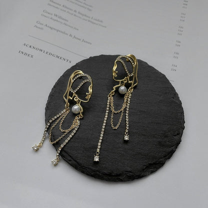 Girl with a Pearl Earrings